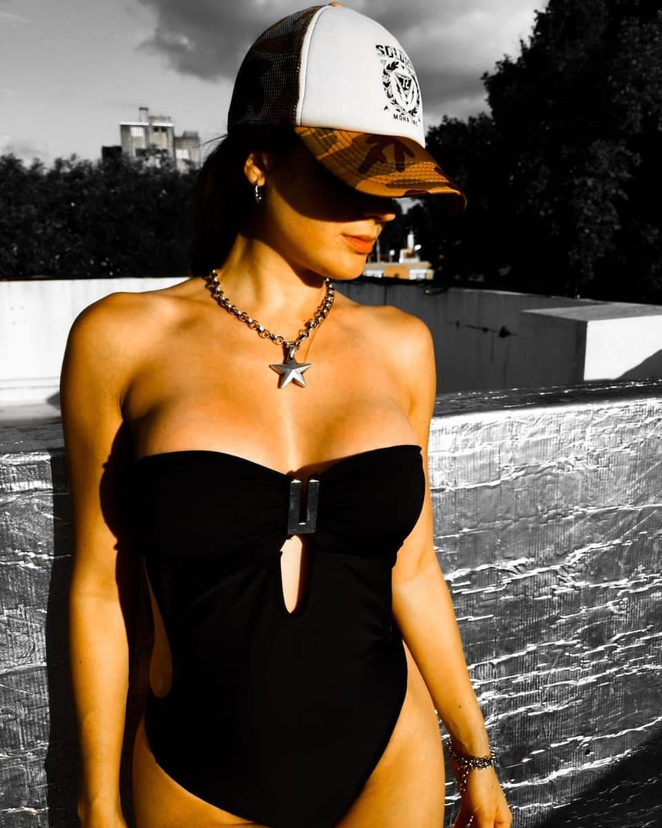 instagram user: ORIANITAROSSI #C8o2N1ji