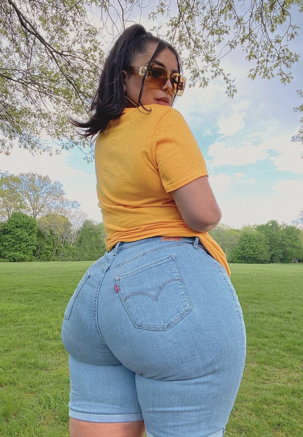Phat Booty Latina In Jeans Cum Tributes - Porn - EroMe
