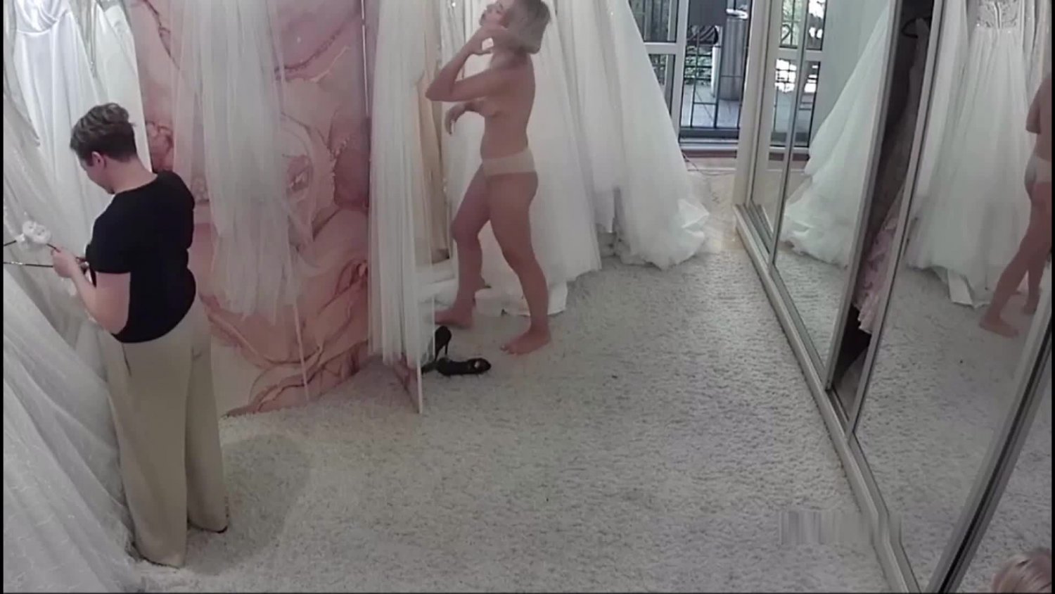Bride trying the dress - Porn Videos and Photos image