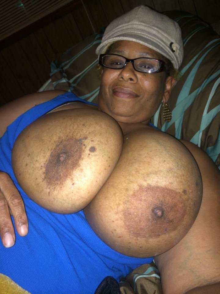 Ya moms big #bzSe16nt