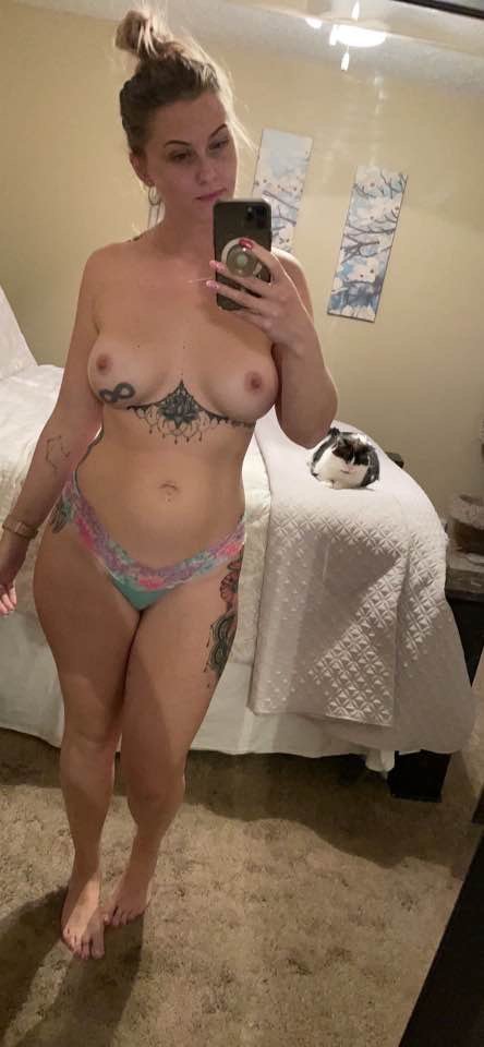 Cock hungry wife ready to please #TThIZvUa